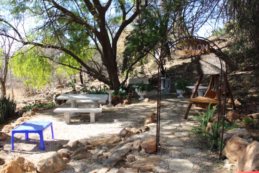 To Let 1 Bedroom Property for Rent in La Montagne Gauteng