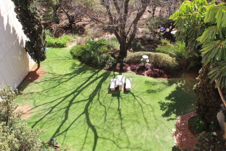 To Let 1 Bedroom Property for Rent in La Montagne Gauteng