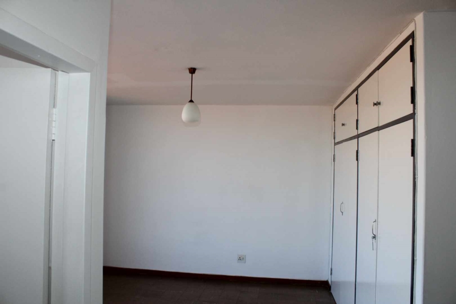 To Let 1 Bedroom Property for Rent in La Montagne Gauteng