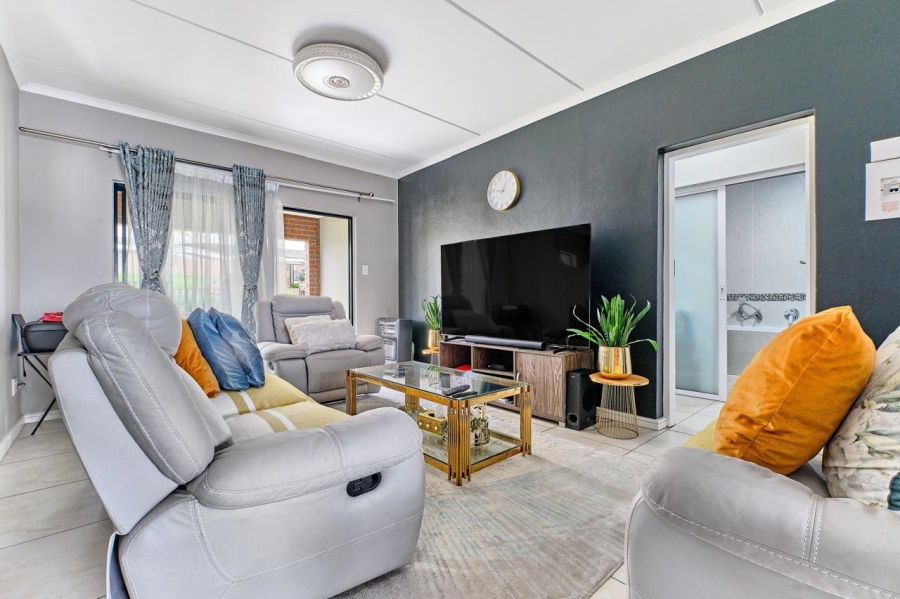 To Let 3 Bedroom Property for Rent in Noordhang Gauteng