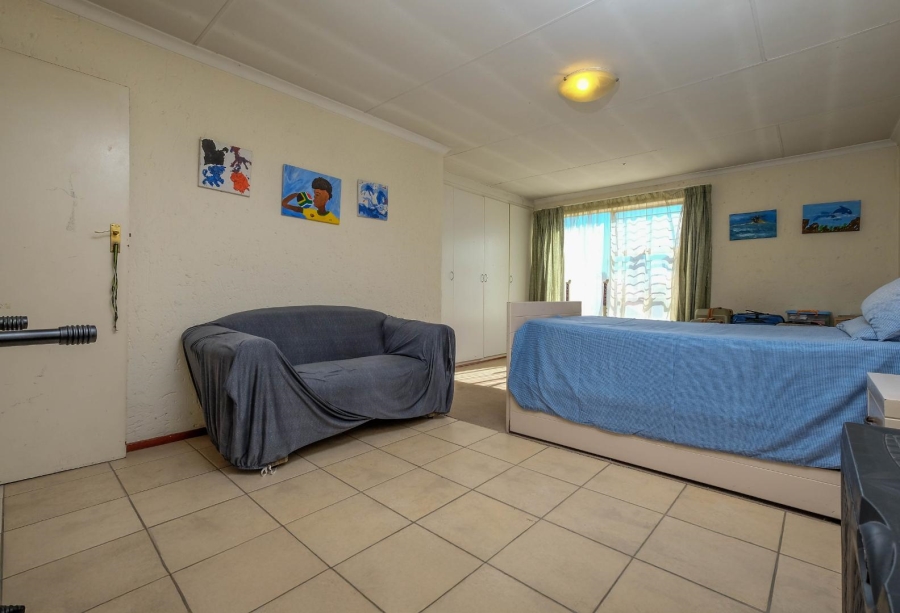 4 Bedroom Property for Sale in Buccleuch Gauteng