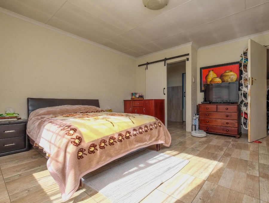 4 Bedroom Property for Sale in Buccleuch Gauteng