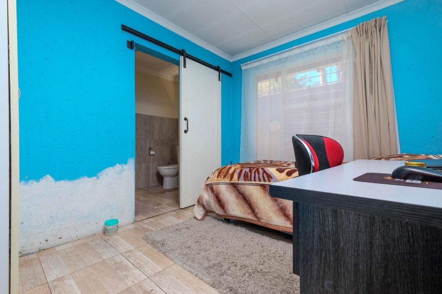 4 Bedroom Property for Sale in Buccleuch Gauteng