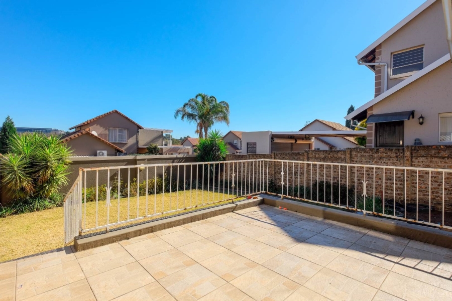 4 Bedroom Property for Sale in Buccleuch Gauteng