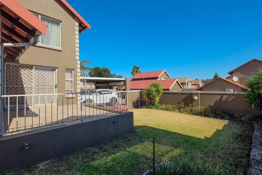 4 Bedroom Property for Sale in Buccleuch Gauteng