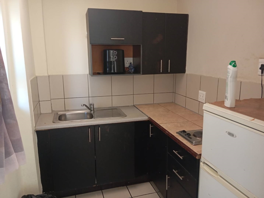To Let 2 Bedroom Property for Rent in Ruimsig Gauteng