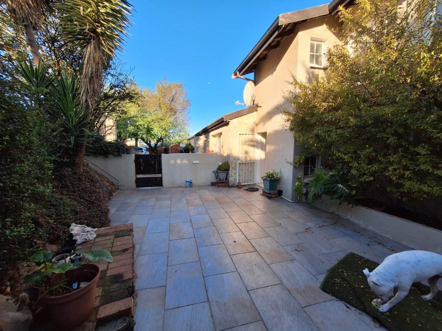 To Let 2 Bedroom Property for Rent in Northcliff Gauteng