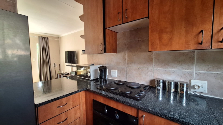 2 Bedroom Property for Sale in Wilgeheuwel Gauteng