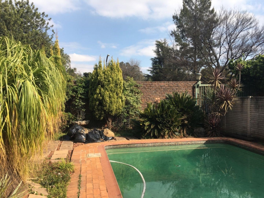 4 Bedroom Property for Sale in Wierdapark Gauteng