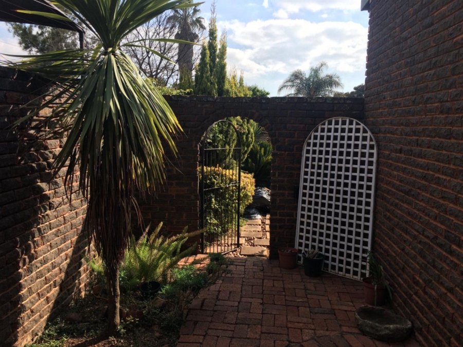 4 Bedroom Property for Sale in Wierdapark Gauteng