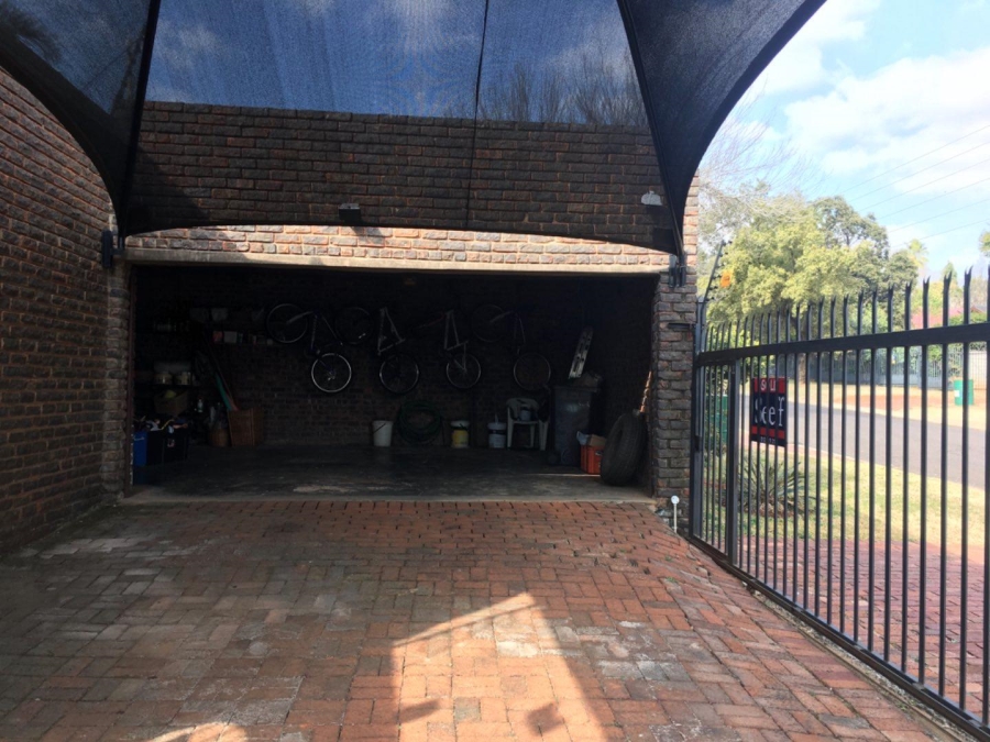 4 Bedroom Property for Sale in Wierdapark Gauteng