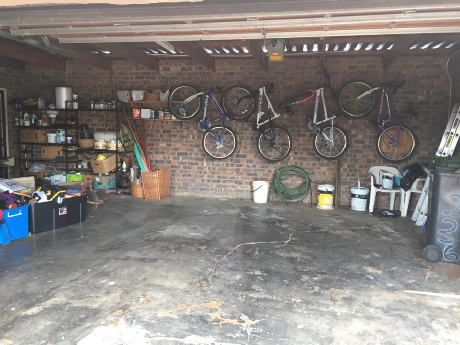 4 Bedroom Property for Sale in Wierdapark Gauteng