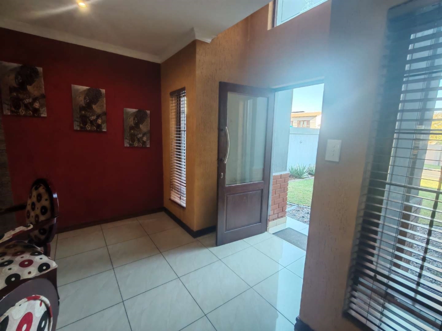 4 Bedroom Property for Sale in Wierdapark Gauteng