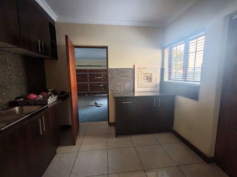 4 Bedroom Property for Sale in Wierdapark Gauteng