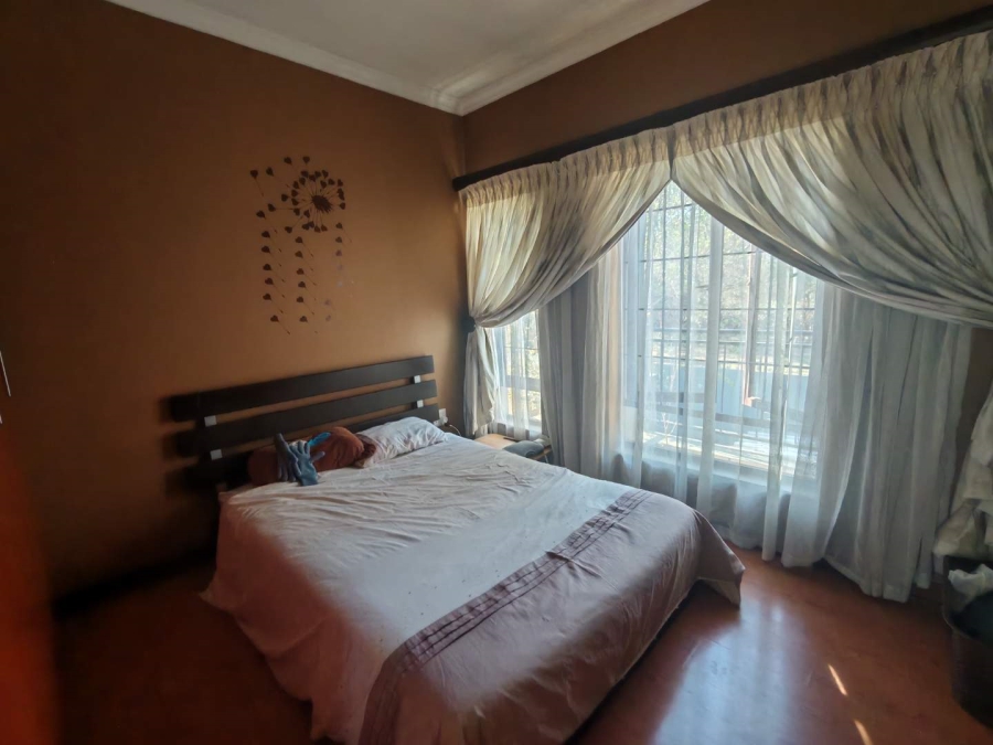 4 Bedroom Property for Sale in Wierdapark Gauteng