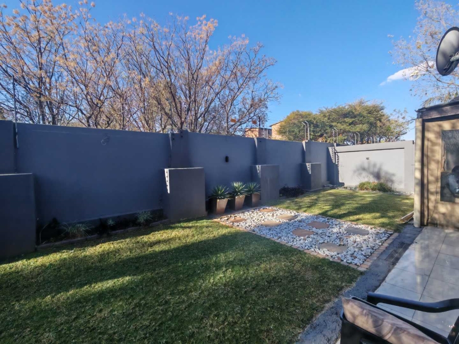 4 Bedroom Property for Sale in Wierdapark Gauteng