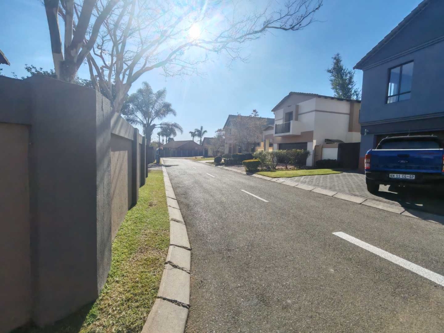 4 Bedroom Property for Sale in Wierdapark Gauteng