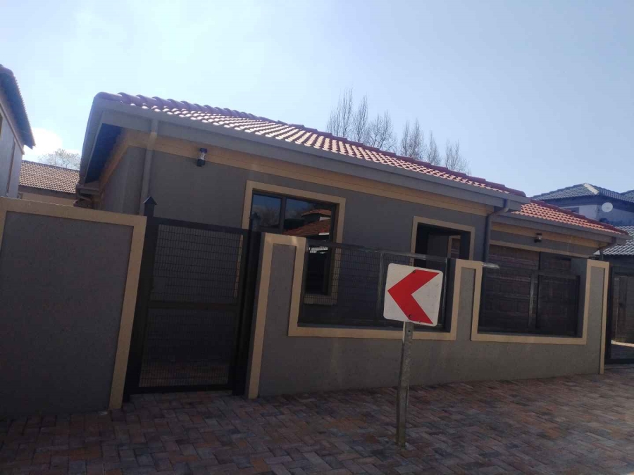 3 Bedroom Property for Sale in Willow Park Manor Gauteng