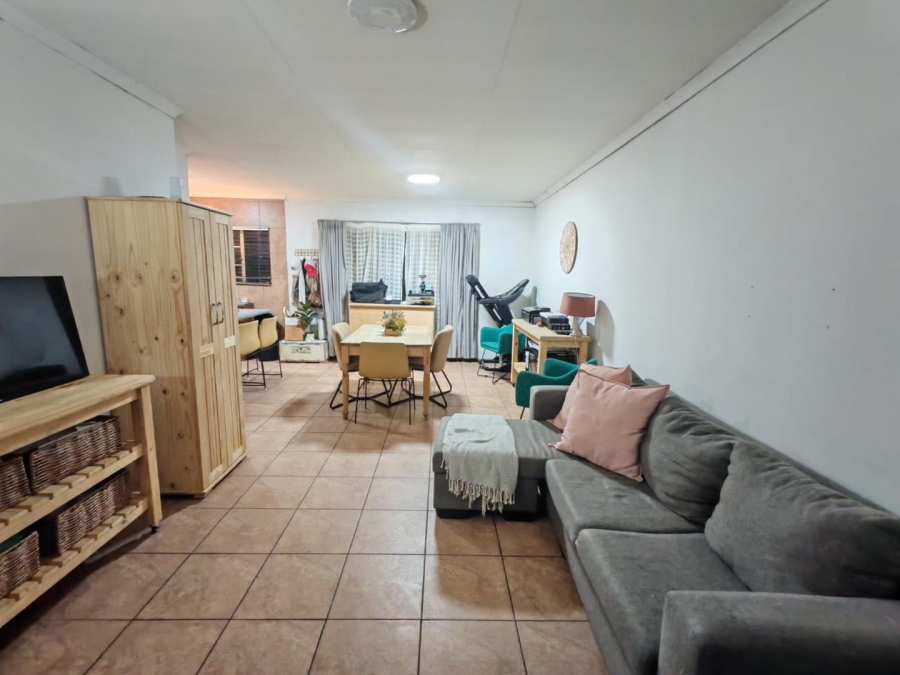 3 Bedroom Property for Sale in Glen Marais Gauteng