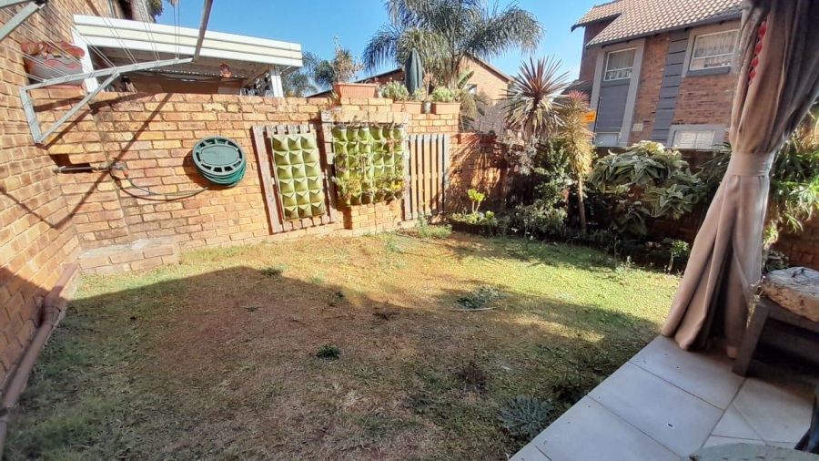 3 Bedroom Property for Sale in Glen Marais Ext 3 Gauteng