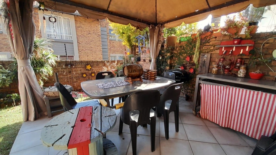 3 Bedroom Property for Sale in Glen Marais Ext 3 Gauteng