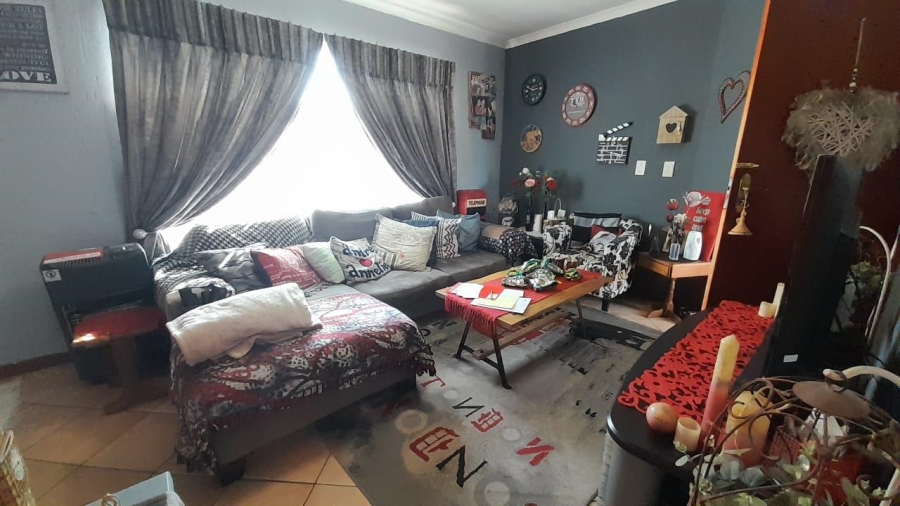 3 Bedroom Property for Sale in Glen Marais Ext 3 Gauteng