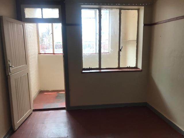 1 Bedroom Property for Sale in Yeoville Gauteng