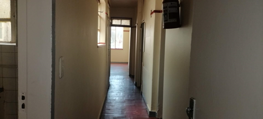 1 Bedroom Property for Sale in Yeoville Gauteng