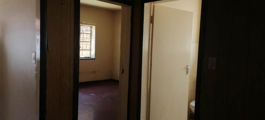 1 Bedroom Property for Sale in Yeoville Gauteng