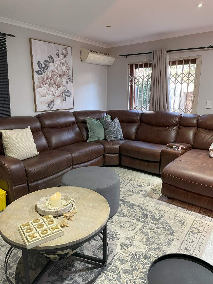 To Let 3 Bedroom Property for Rent in Woodlands Gauteng