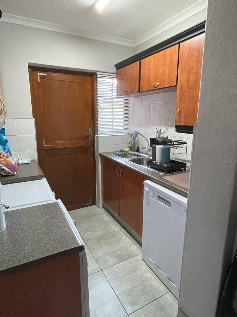 To Let 3 Bedroom Property for Rent in Woodlands Gauteng