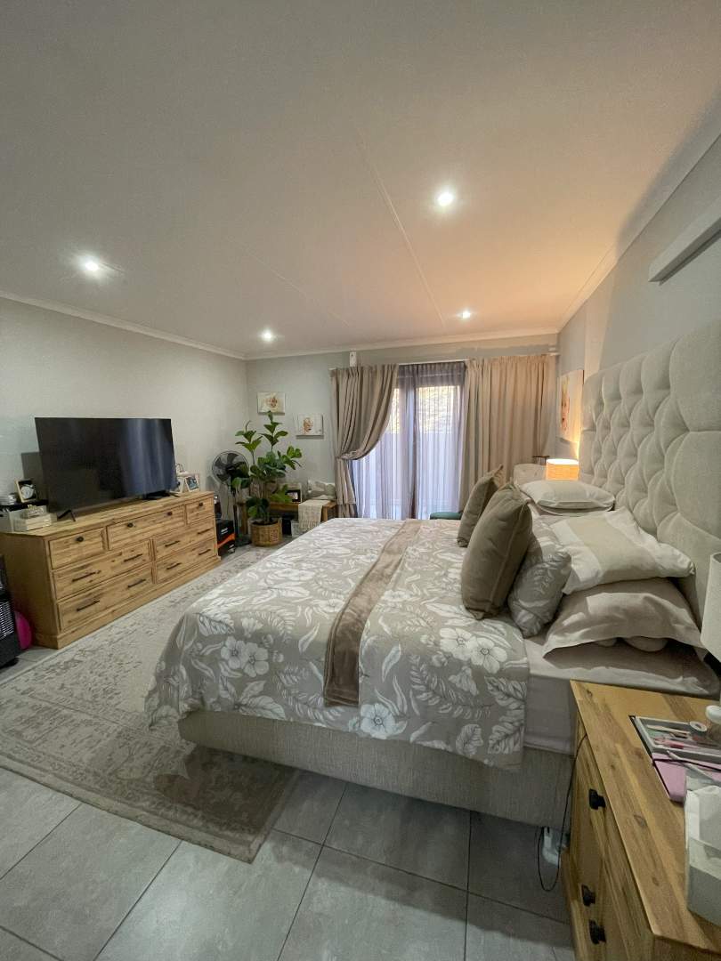 To Let 3 Bedroom Property for Rent in Woodlands Gauteng