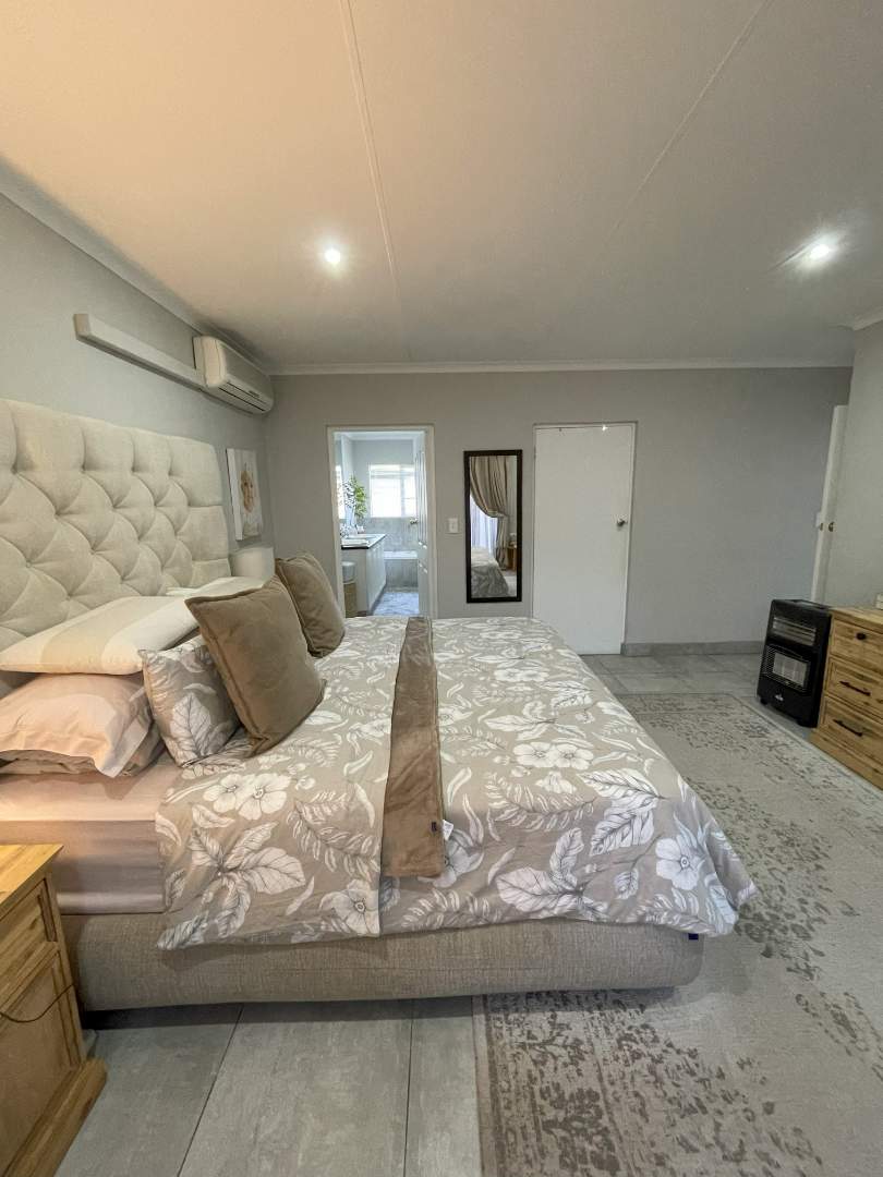 To Let 3 Bedroom Property for Rent in Woodlands Gauteng