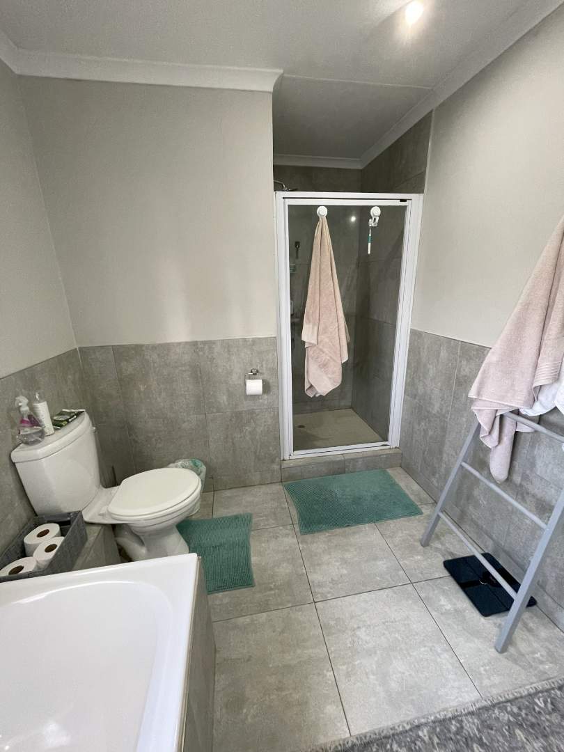 To Let 3 Bedroom Property for Rent in Woodlands Gauteng