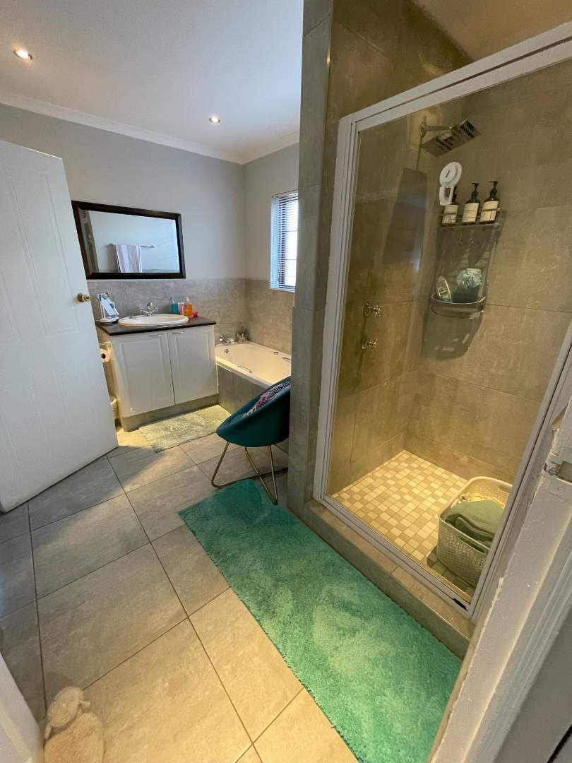 To Let 3 Bedroom Property for Rent in Woodlands Gauteng