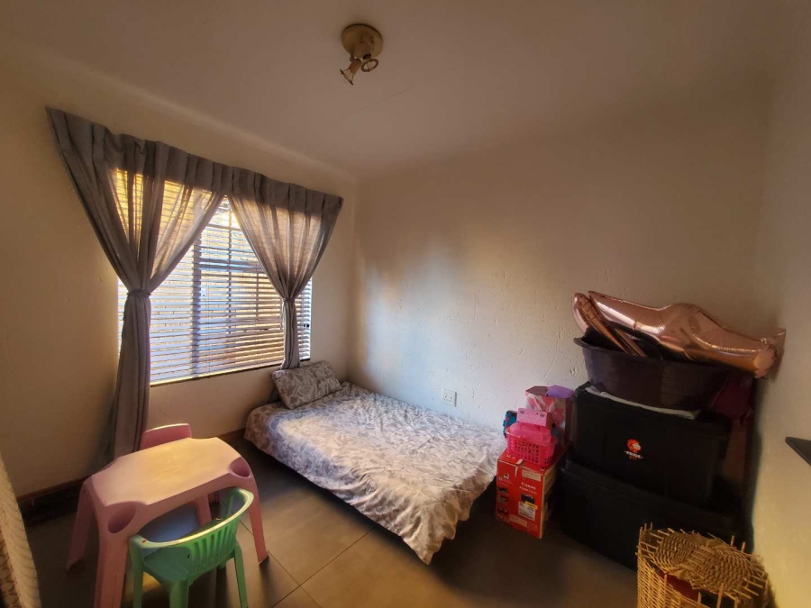 To Let 3 Bedroom Property for Rent in Willowbrook Gauteng