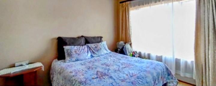 2 Bedroom Property for Sale in Mondeor Gauteng