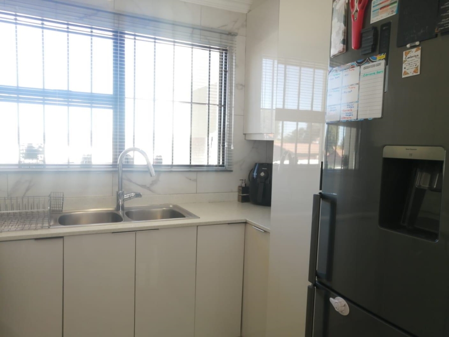 2 Bedroom Property for Sale in Ridgeway Gauteng