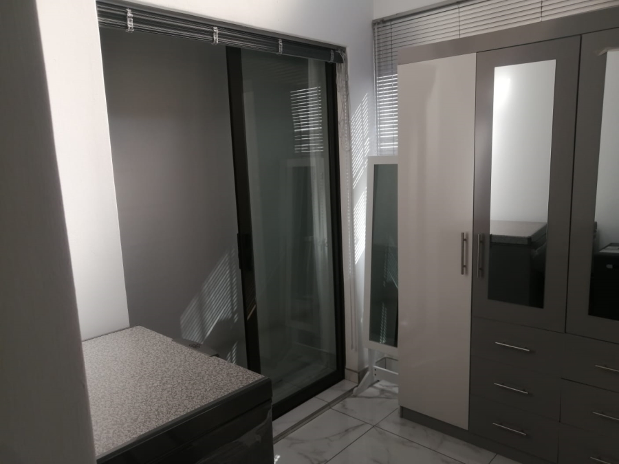 2 Bedroom Property for Sale in Ridgeway Gauteng