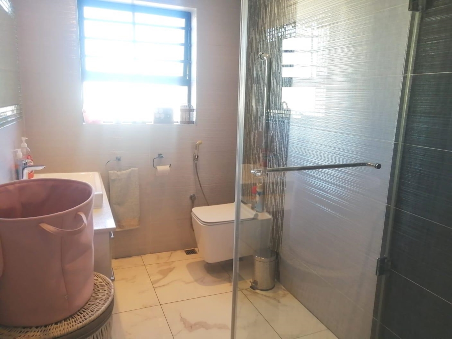2 Bedroom Property for Sale in Ridgeway Gauteng