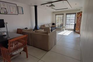 2 Bedroom Property for Sale in Albertsdal Gauteng
