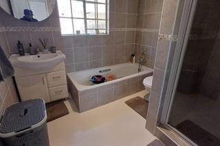 2 Bedroom Property for Sale in Albertsdal Gauteng