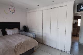 2 Bedroom Property for Sale in Albertsdal Gauteng