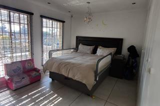 2 Bedroom Property for Sale in Albertsdal Gauteng
