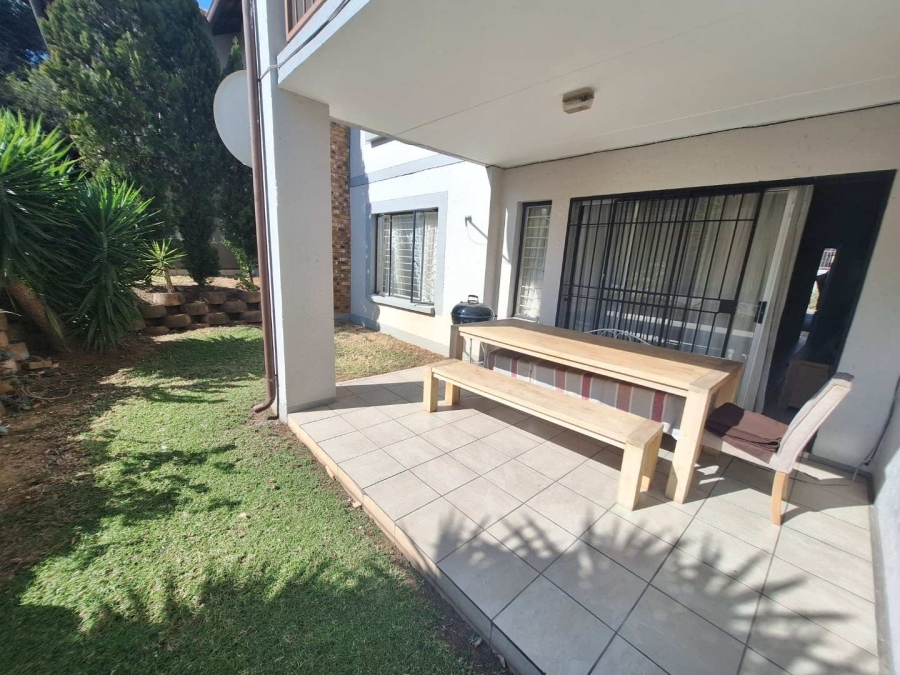 2 Bedroom Property for Sale in Wilgeheuwel Gauteng