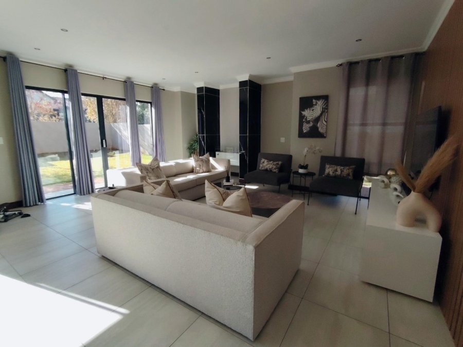 To Let 4 Bedroom Property for Rent in Midstream Meadows Gauteng