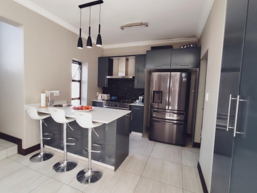 To Let 4 Bedroom Property for Rent in Midstream Meadows Gauteng