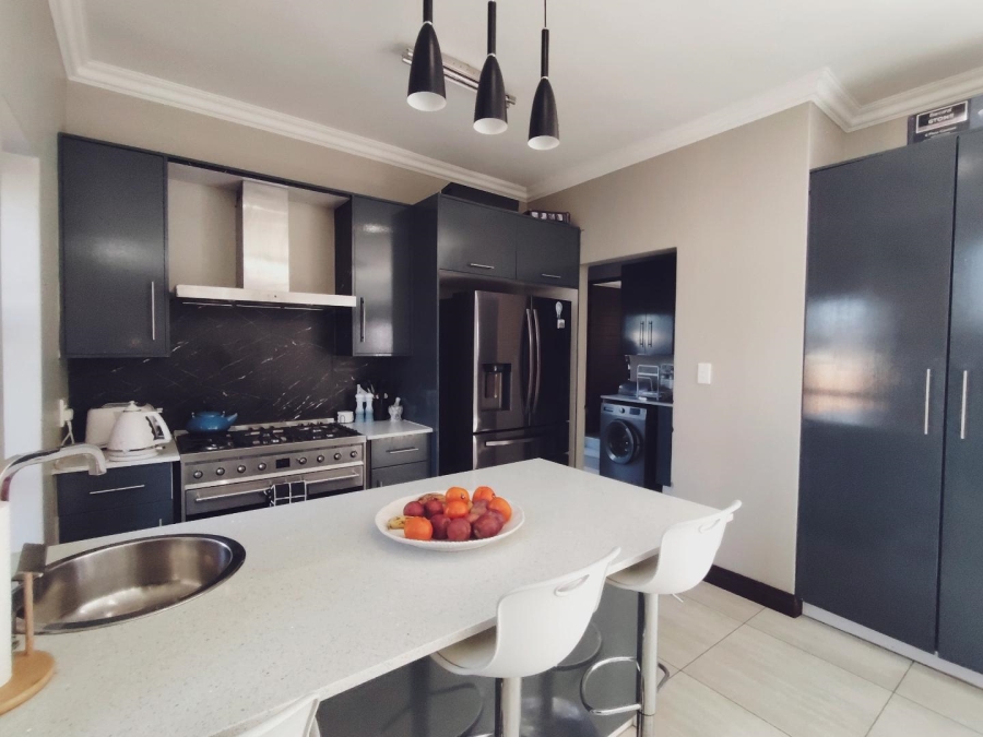 To Let 4 Bedroom Property for Rent in Midstream Meadows Gauteng