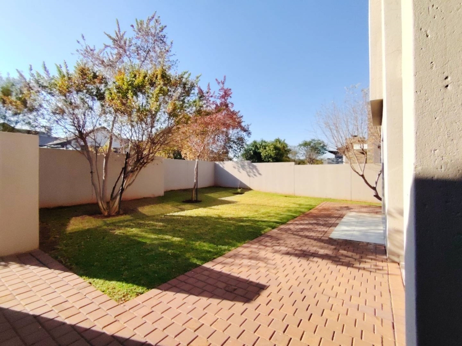 To Let 4 Bedroom Property for Rent in Midstream Meadows Gauteng