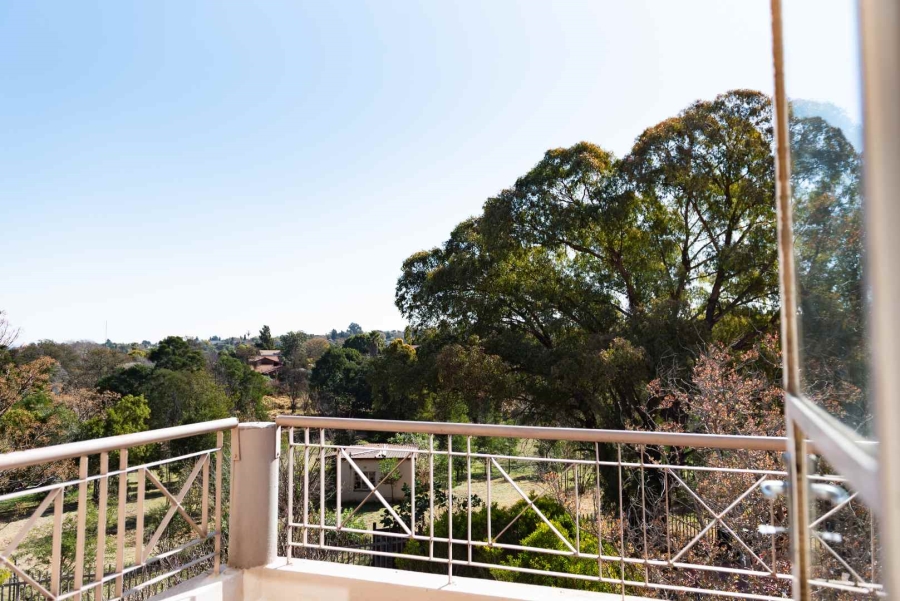 2 Bedroom Property for Sale in Halfway Gardens Gauteng